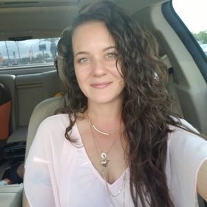 Meet your Posher, Debra